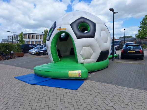 Voetbal springkussen