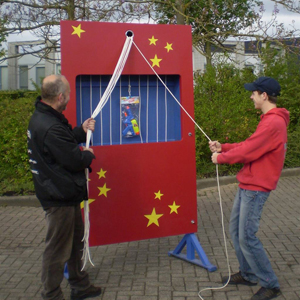 Touwtje Trekken Attractie Verhuurshop Touwtje Trekken Attractie Verhuurshop
