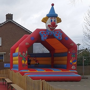 Clown Springkussen